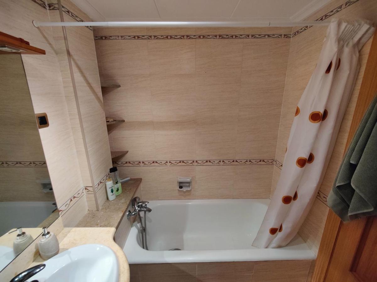 Ferienwohnung Sunny Flat With Balcony And Sea Views Cambrils Exterior foto