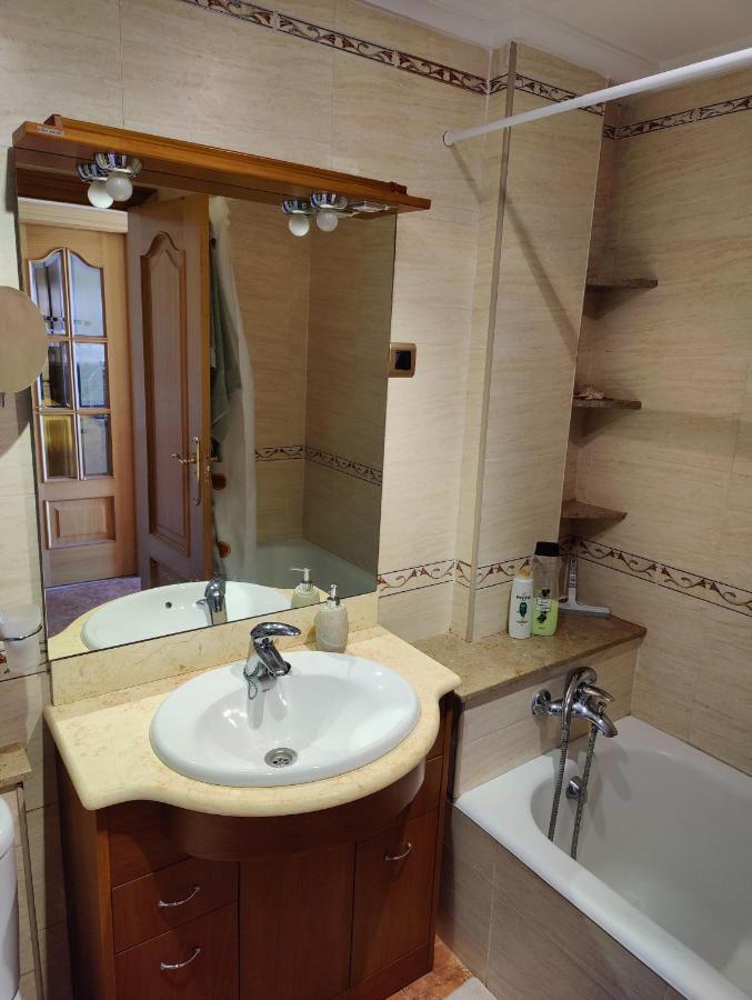 Ferienwohnung Sunny Flat With Balcony And Sea Views Cambrils Exterior foto