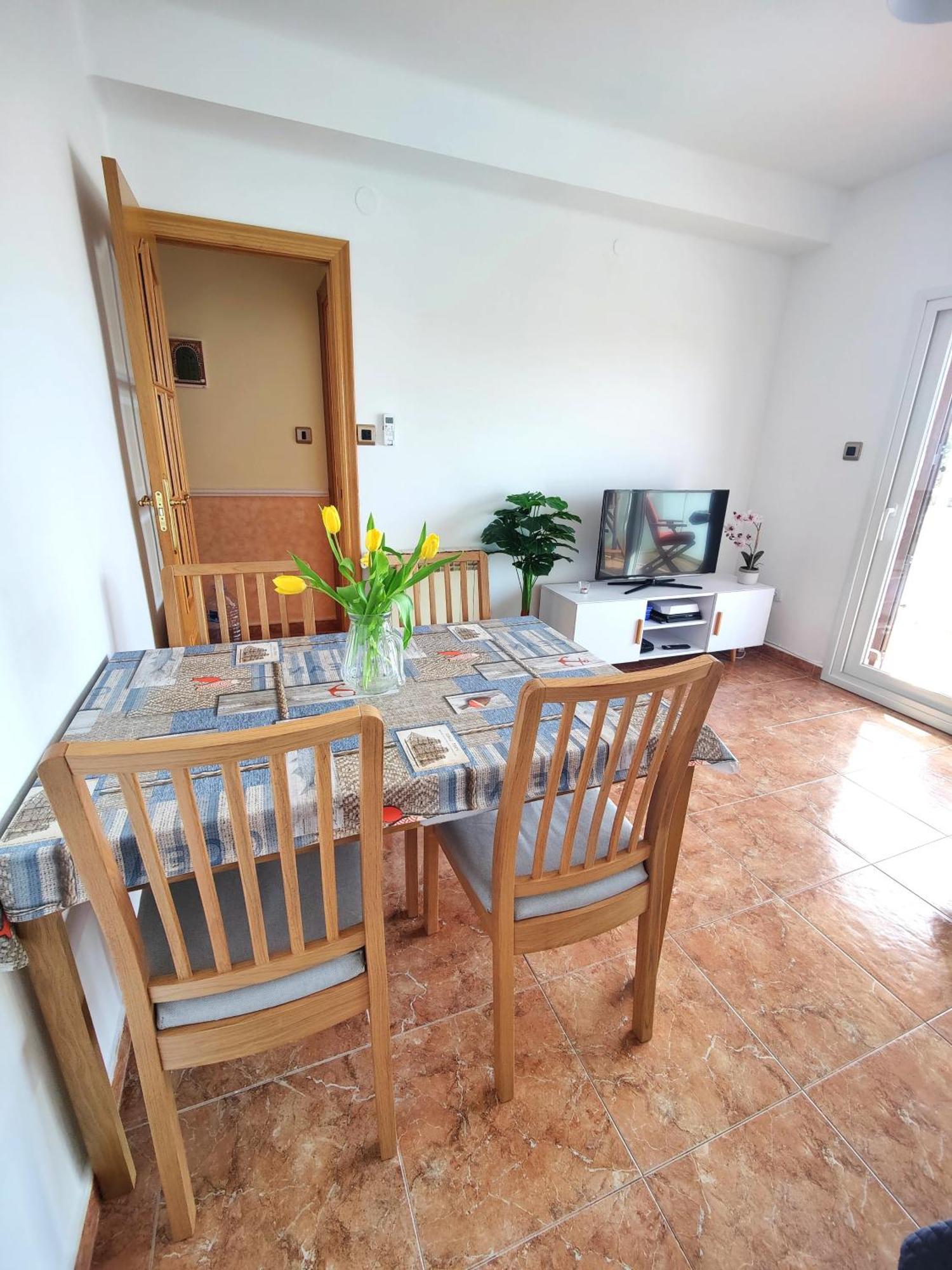 Ferienwohnung Sunny Flat With Balcony And Sea Views Cambrils Exterior foto